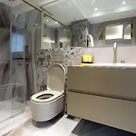 Cosmo 4*