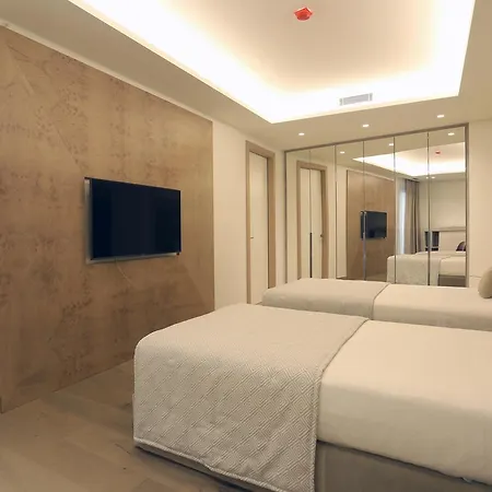 Aparthotel Cosmo 4*