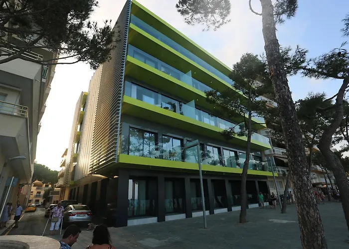 Apart-hotel Cosmo 4*