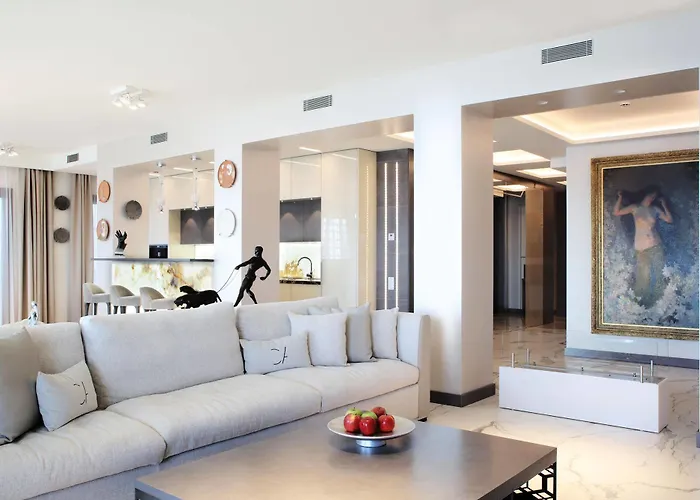 Apart-hotel Cosmo 4*